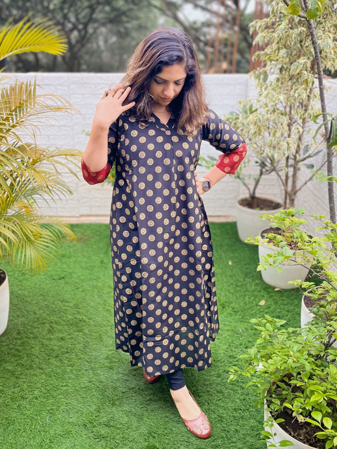 Aab-e-Siyah Silk Foil Printed Maternity and Nursing Dress Black