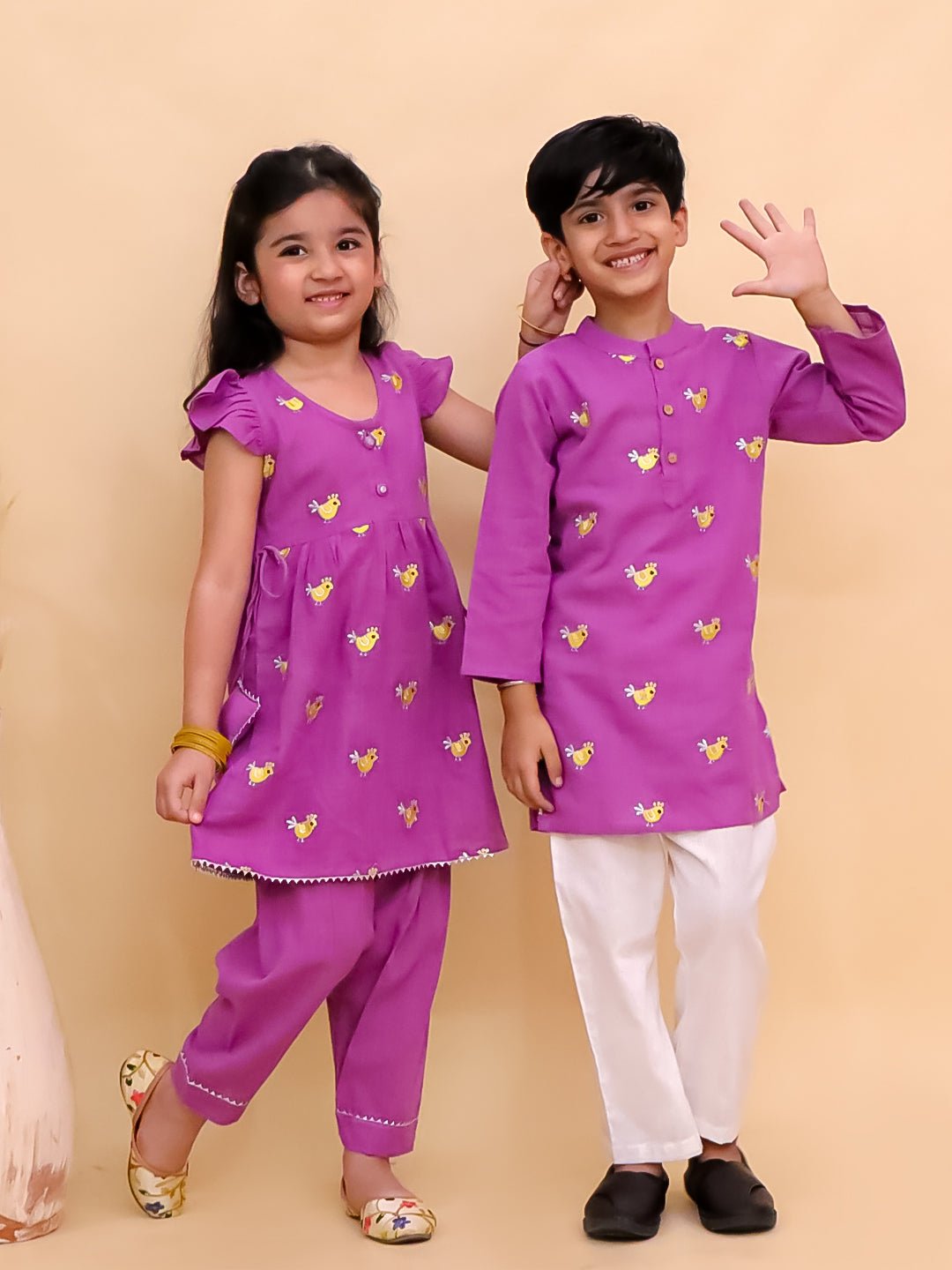 Jhilmil And Tweet Dreams Printed Kurta Pajama Twinning Set For Kids
