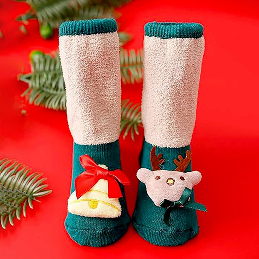 Little Surprise Box Green Reindeer Bell Christmas Ankle Socks For Kids