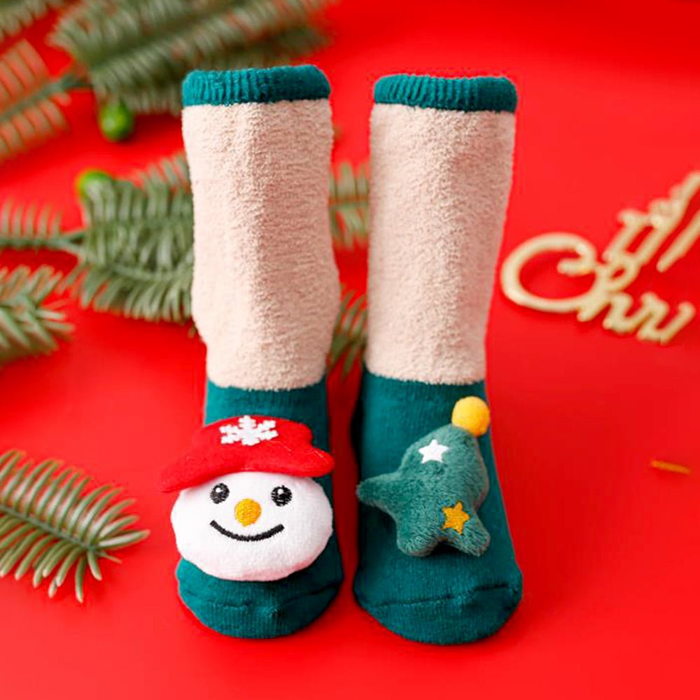Little Surprise Box Green Snowman Tree Christmas Ankle Socks