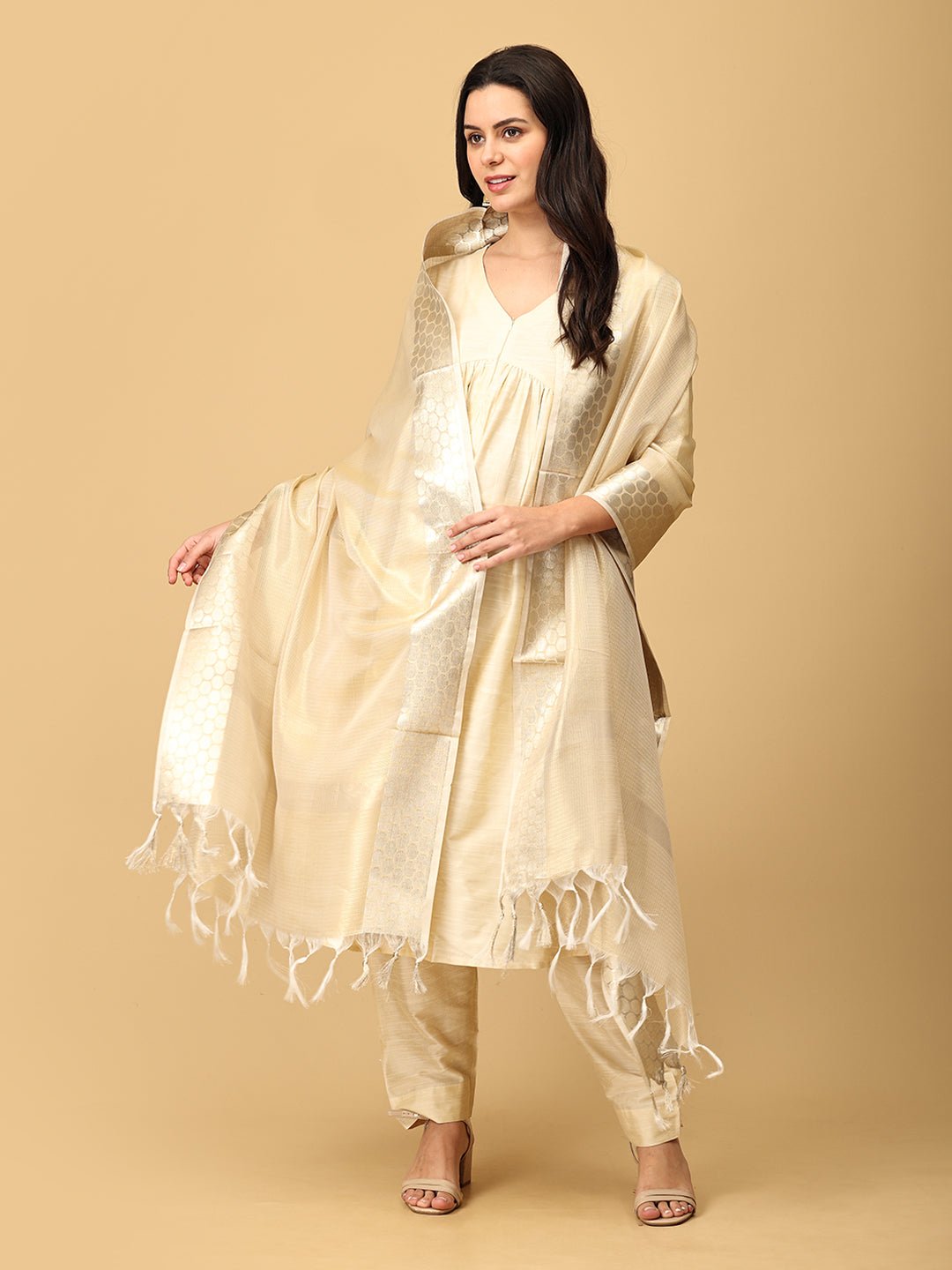 Onakkodi Maternity and Nursing Silk Kurta Set Off-white