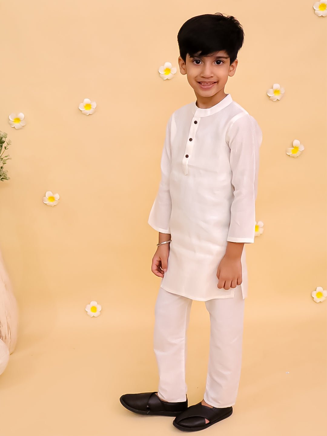 Timeless White Boys Kurta Pajama Set For Kids