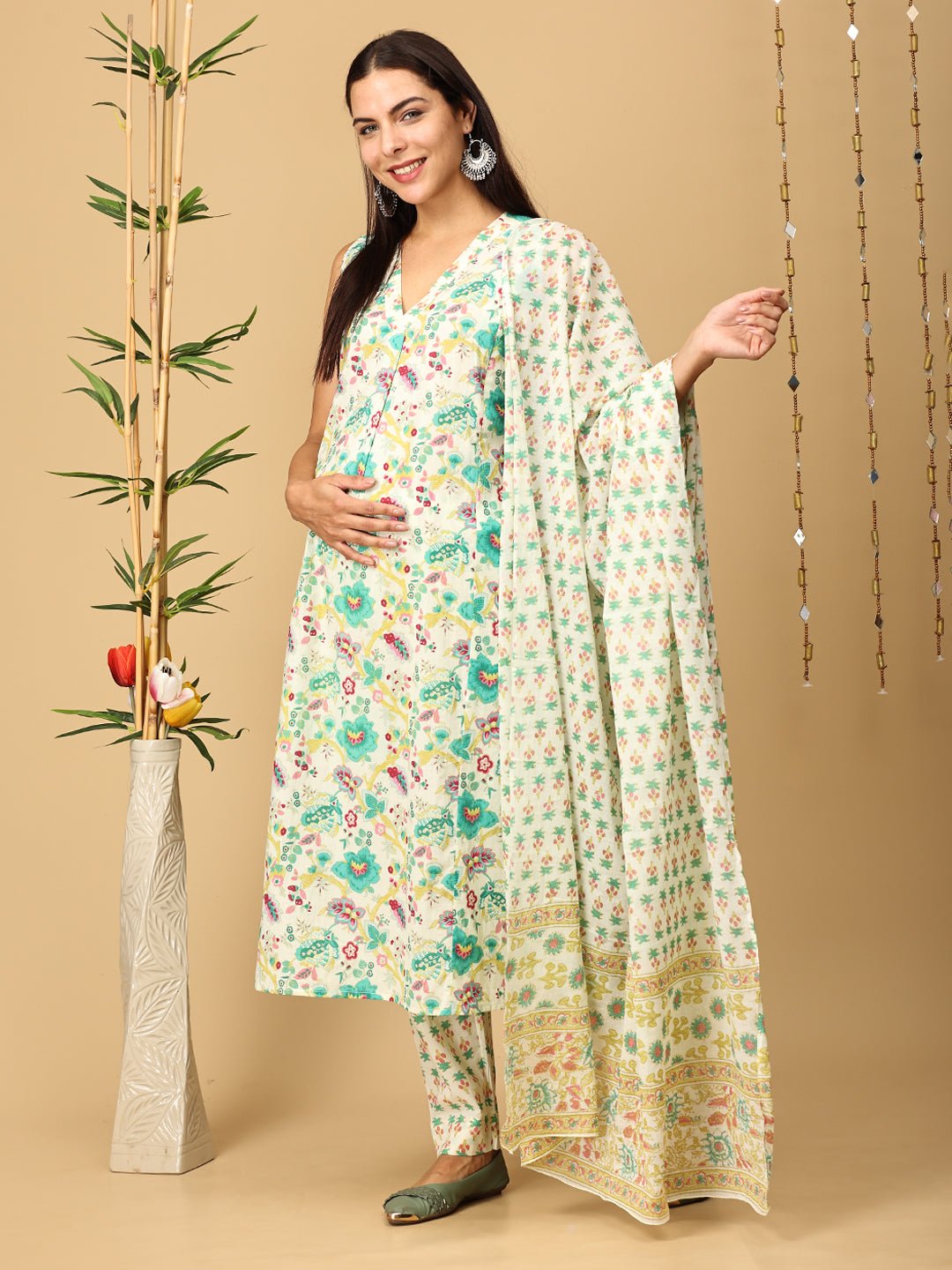  Aabha Maternity and Nursing Sleeveless Kurta Set Multi