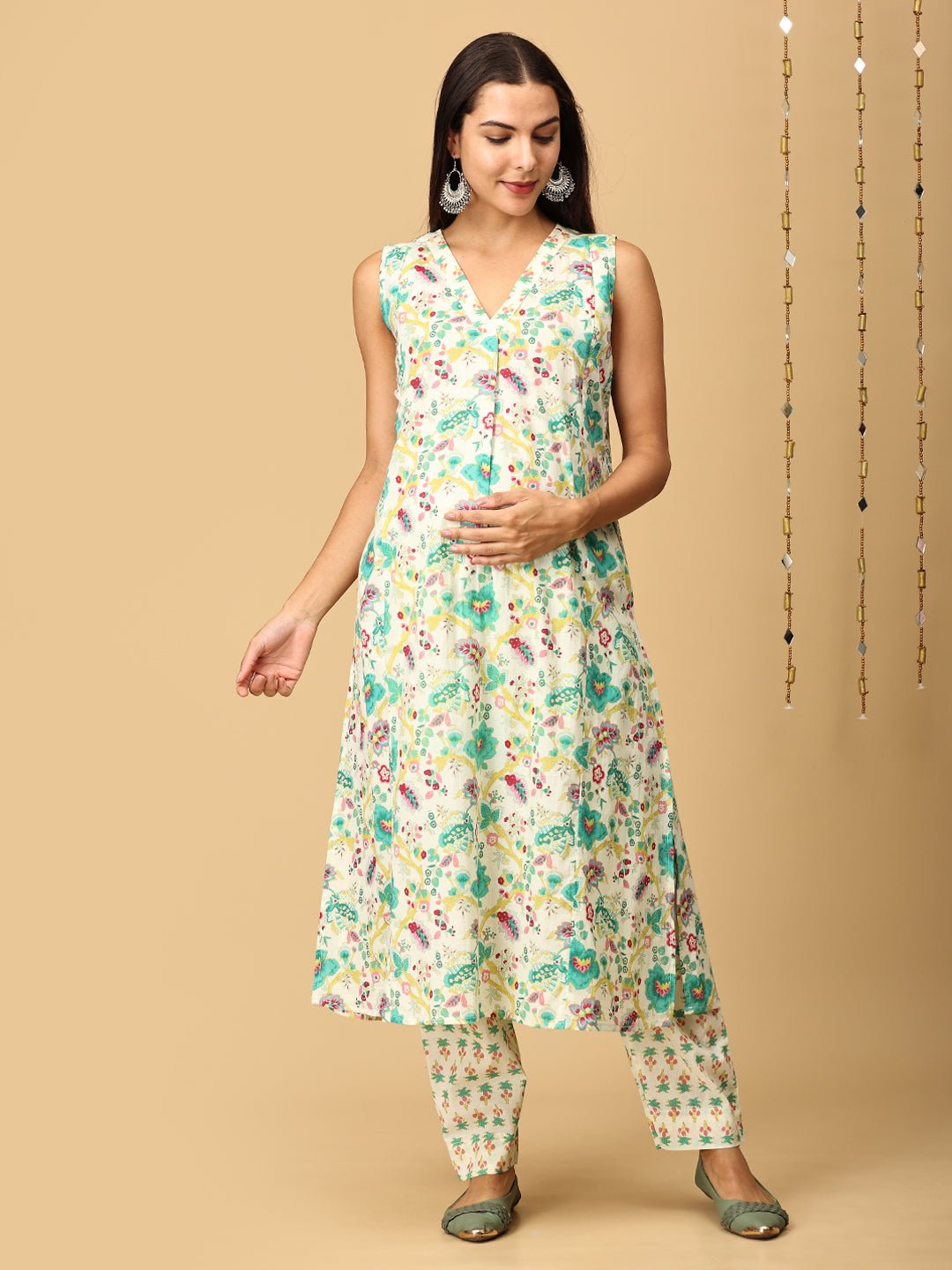  Aabha Maternity and Nursing Sleeveless Kurta Set Multi