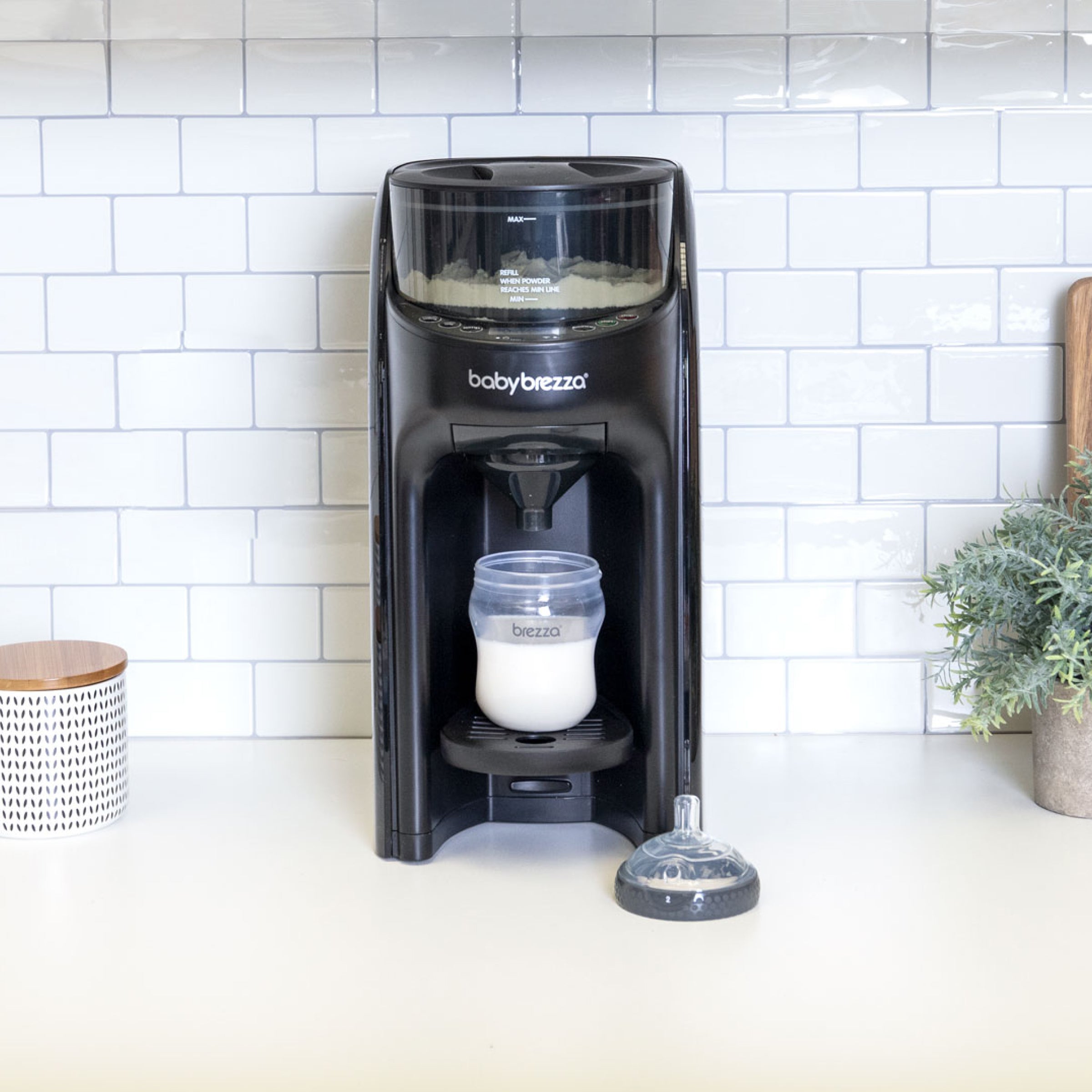 Baby Brezza Formula Pro Advanced Automatic Powder Mixer Black 8.51lb
