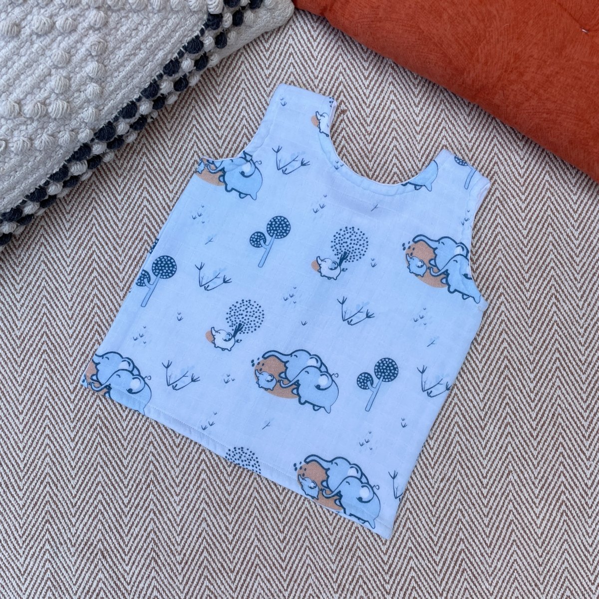 Bhaakur Muslin Jhablas Infant Set