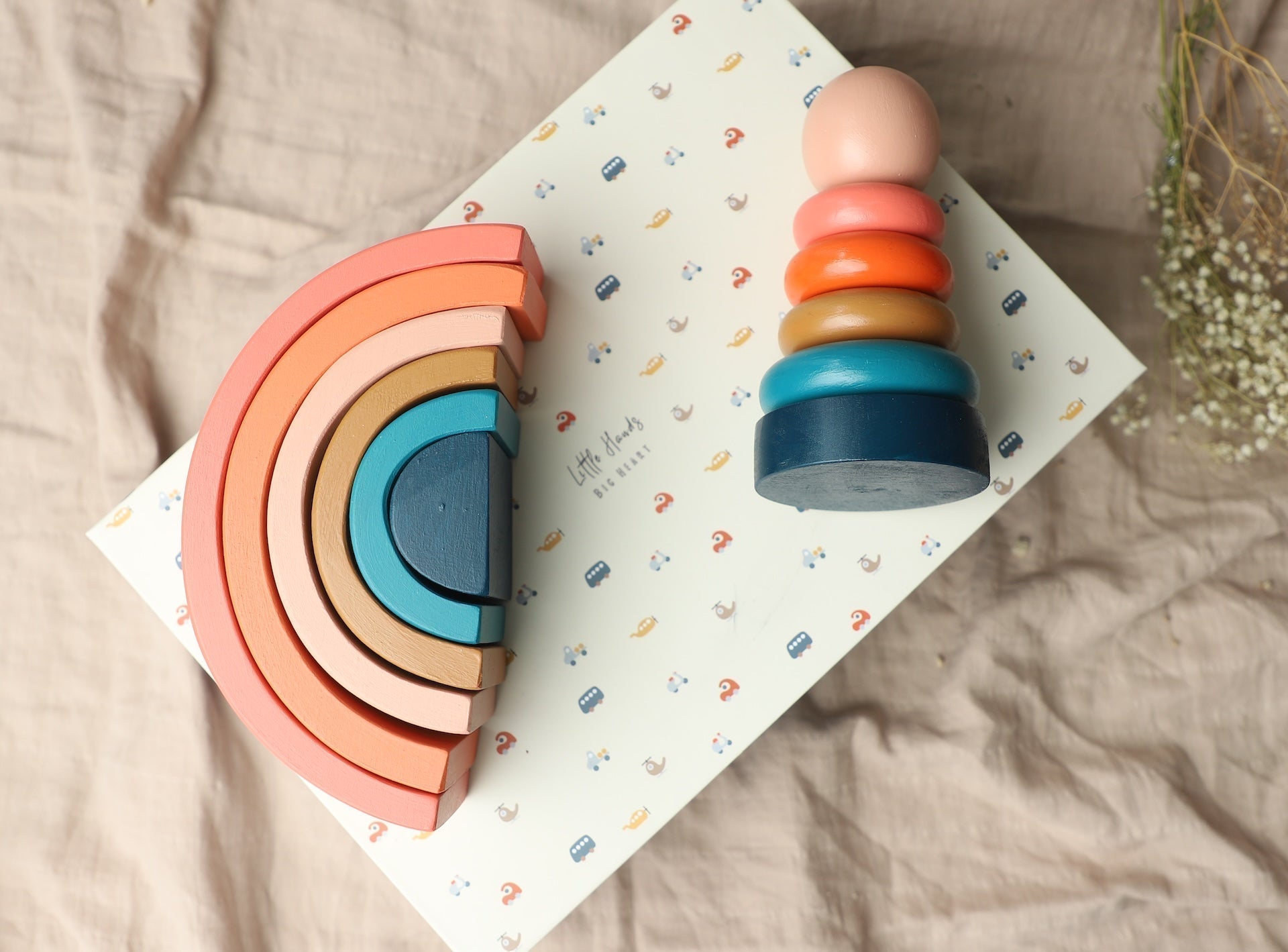 Stack & Play Sunset Wooden 2 PCS Toddler Gift Box With Stackers