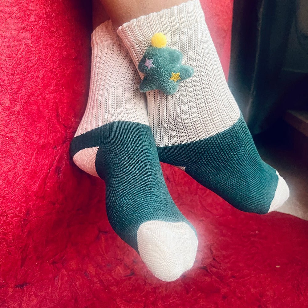 Little Surprise Box Cream Green 3D Christmas Tree Socks For Kids
