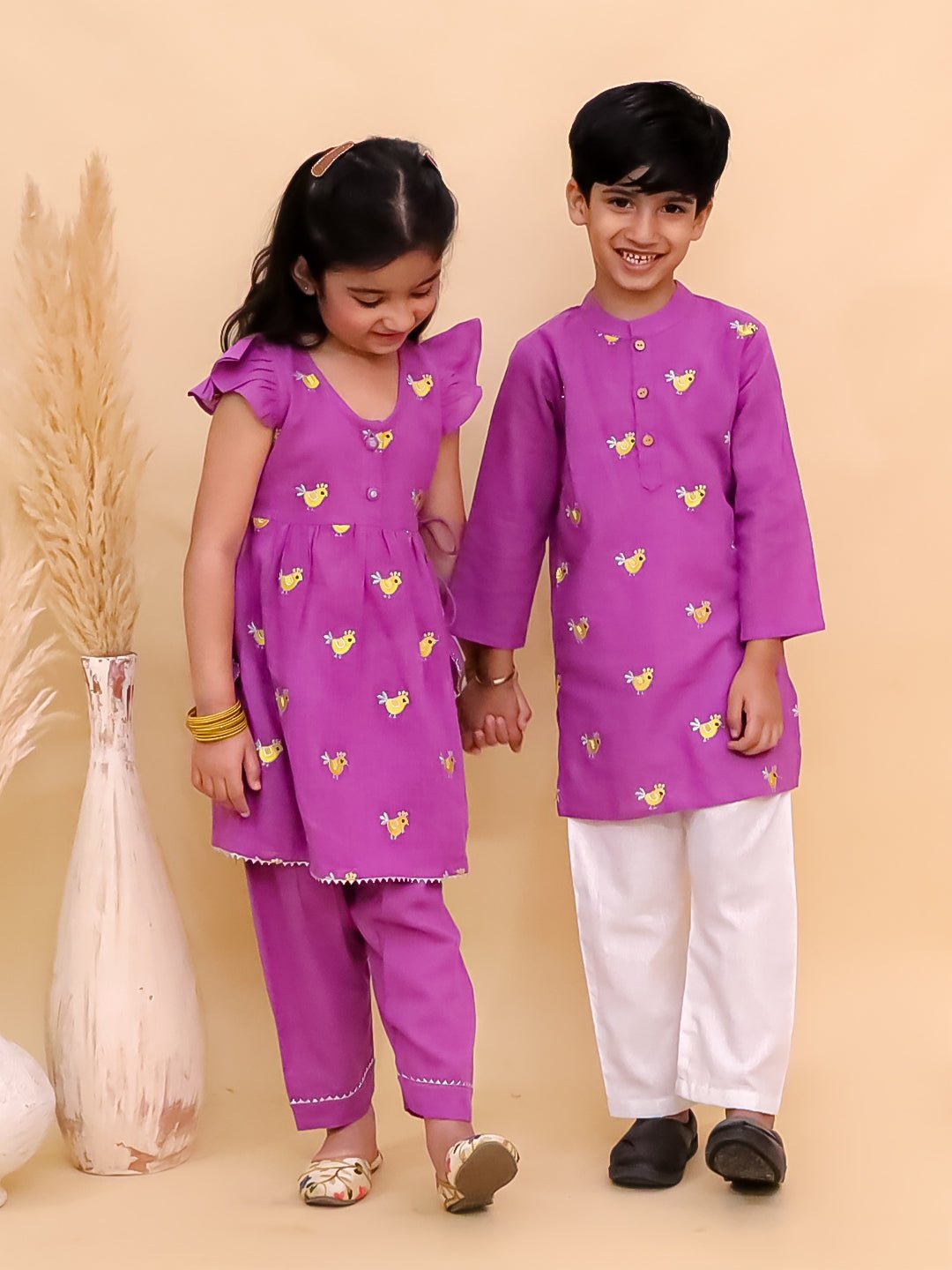 Jhilmil And Tweet Dreams Printed Kurta Pajama Twinning Set For Kids