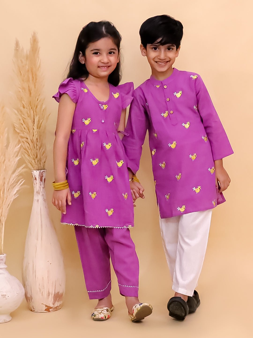 Jhilmil And Tweet Dreams Printed Kurta Pajama Twinning Set For Kids