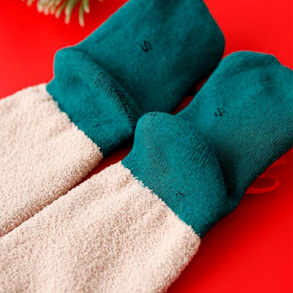 Little Surprise Box Green Snowman Tree Christmas Ankle Socks