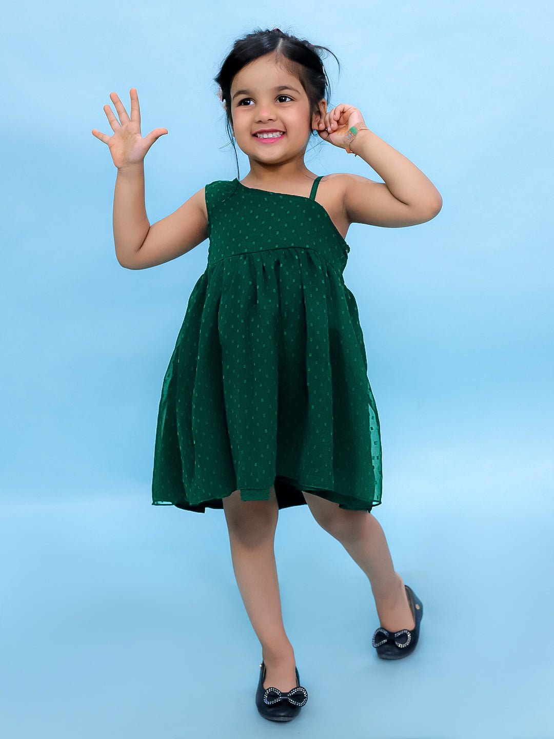 Lucky Clover Green Flared Sleeveless Casual Dress For Girls