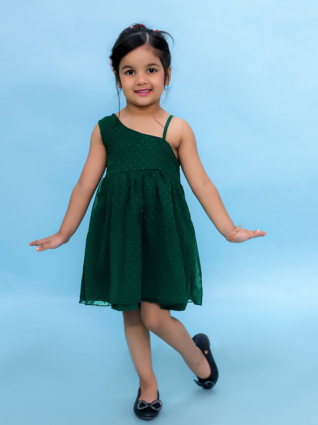 Lucky Clover Green Flared Sleeveless Casual Dress For Girls