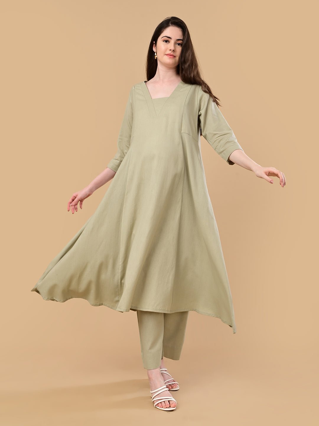  Minimal Muse Maternity and Nursing Co Ord Set Ivory