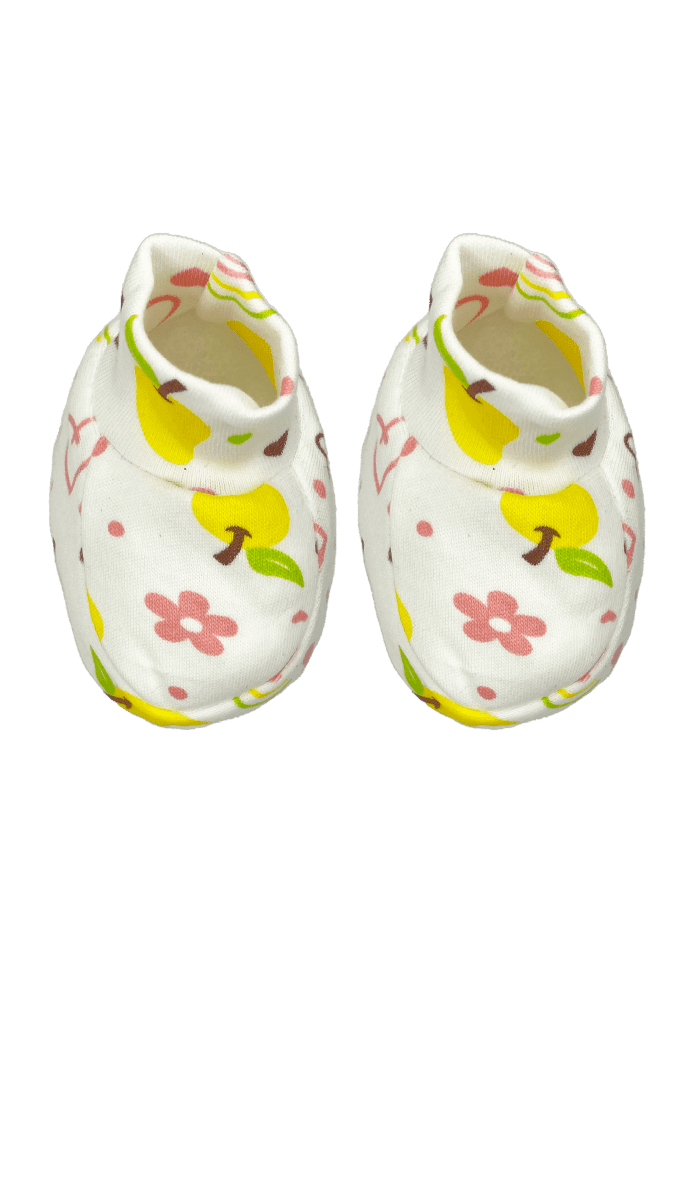  Mango Mia Mittens Booties and Cap Set