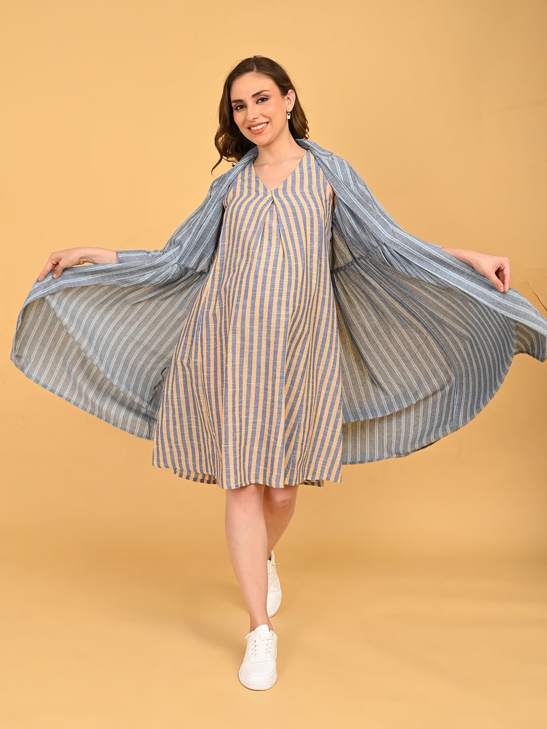  Modern Loom Maternity and Nursing Shacket Dress Multi