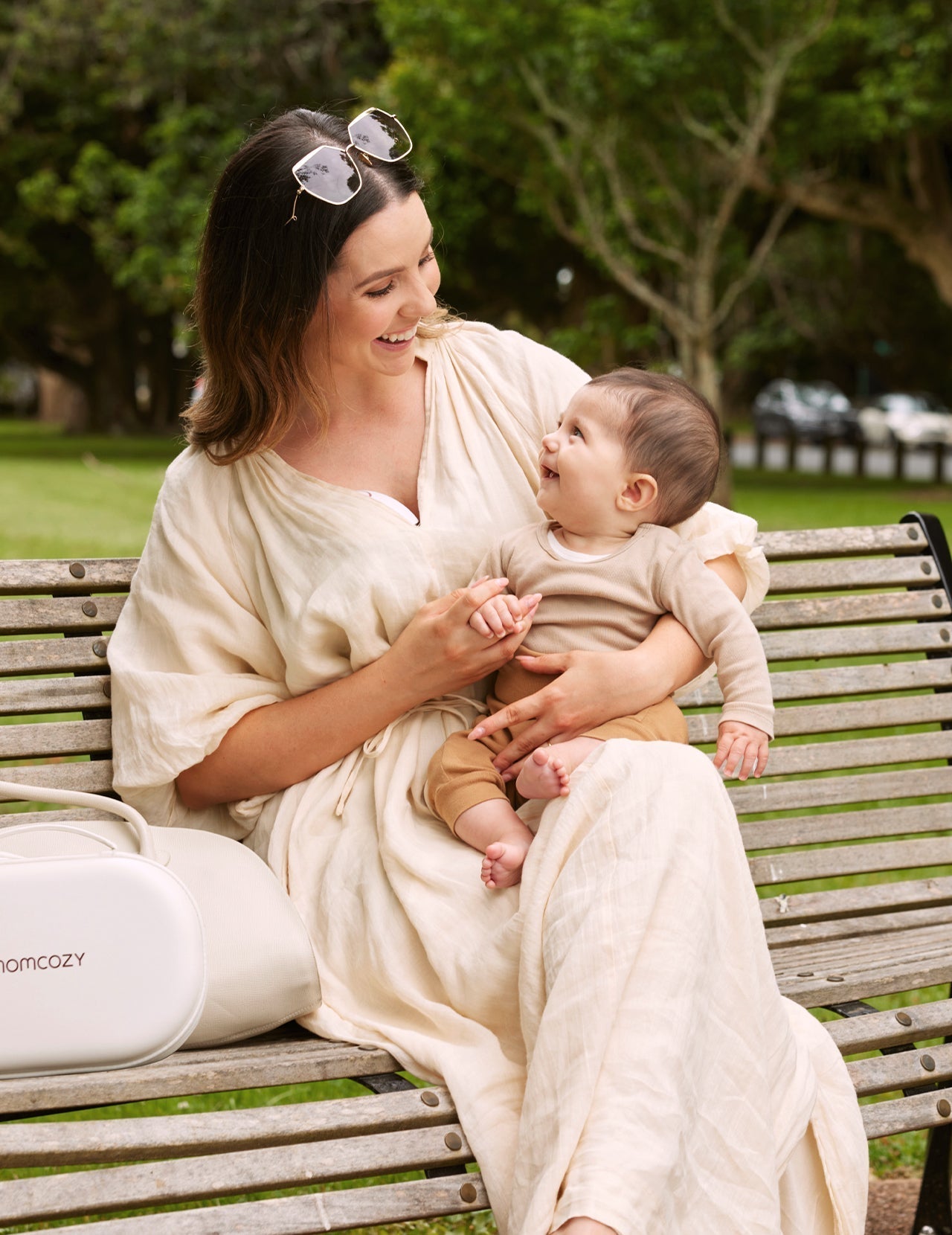 Momcozy M6 Double Electronic Breast Pump Red 2.98lb