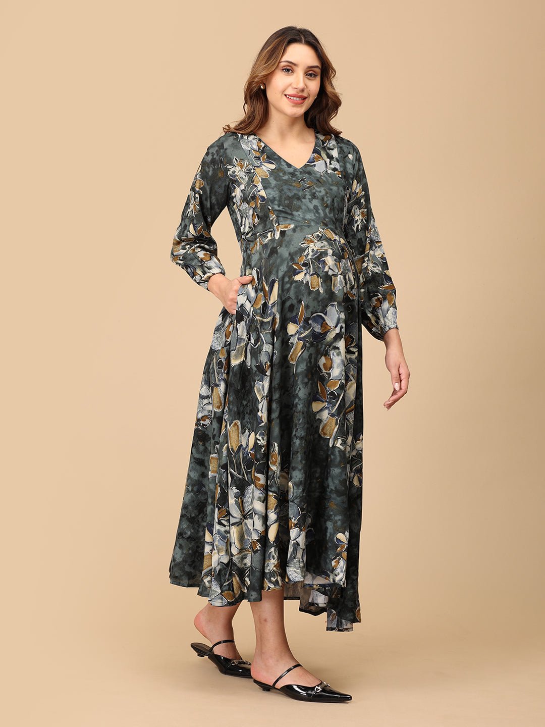  Pitch Please Maternity and Nursing Maxi Dress Multi