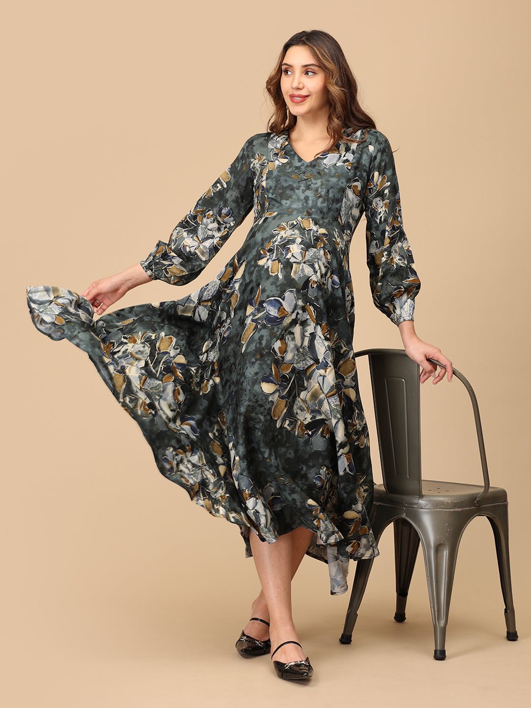  Pitch Please Maternity and Nursing Maxi Dress Multi