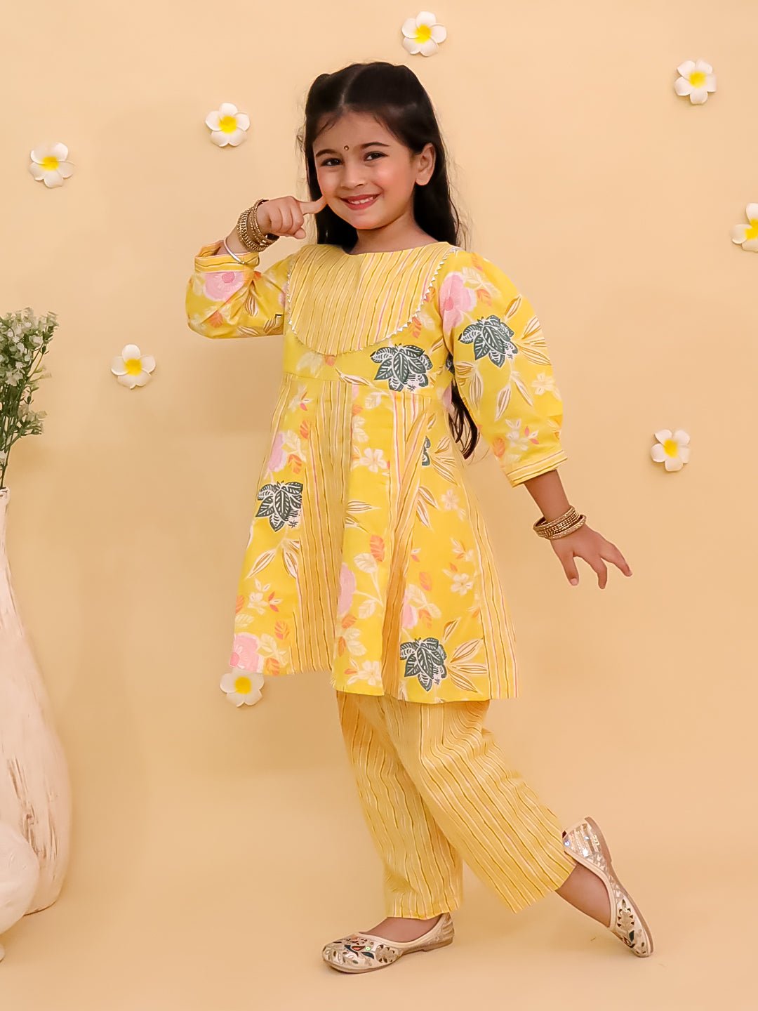 Ray of Style Floral Print Girls Anarkali Kurta Set