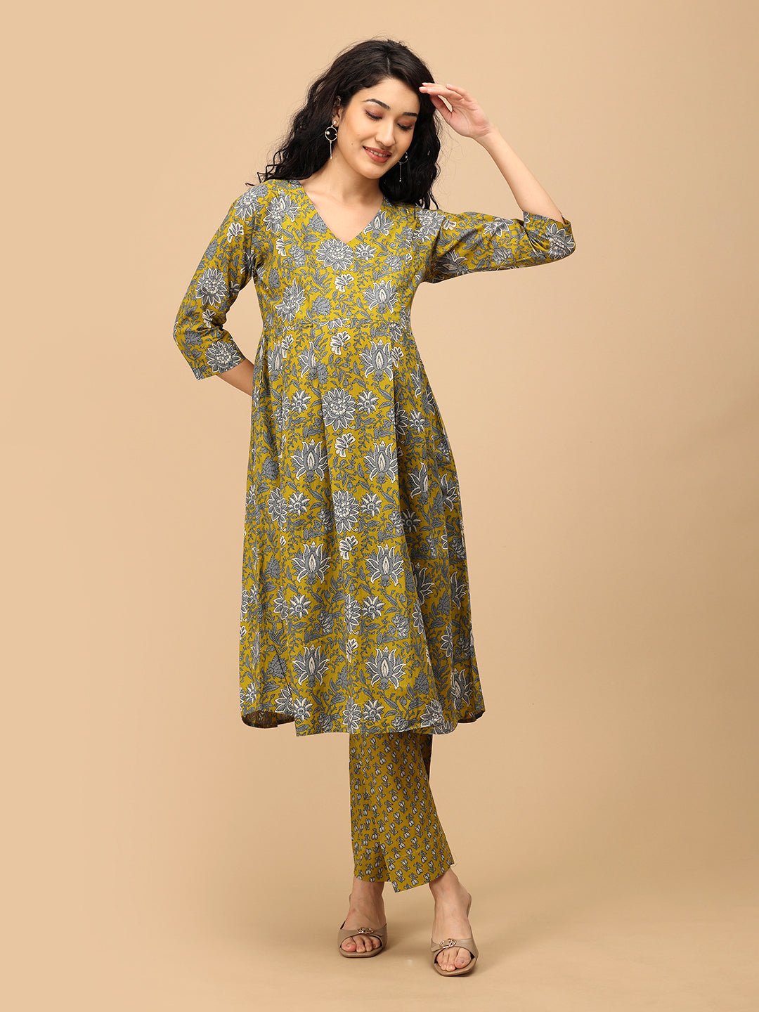 Sunehri Blooms Maternity and Nursing Kurta Set Multi
