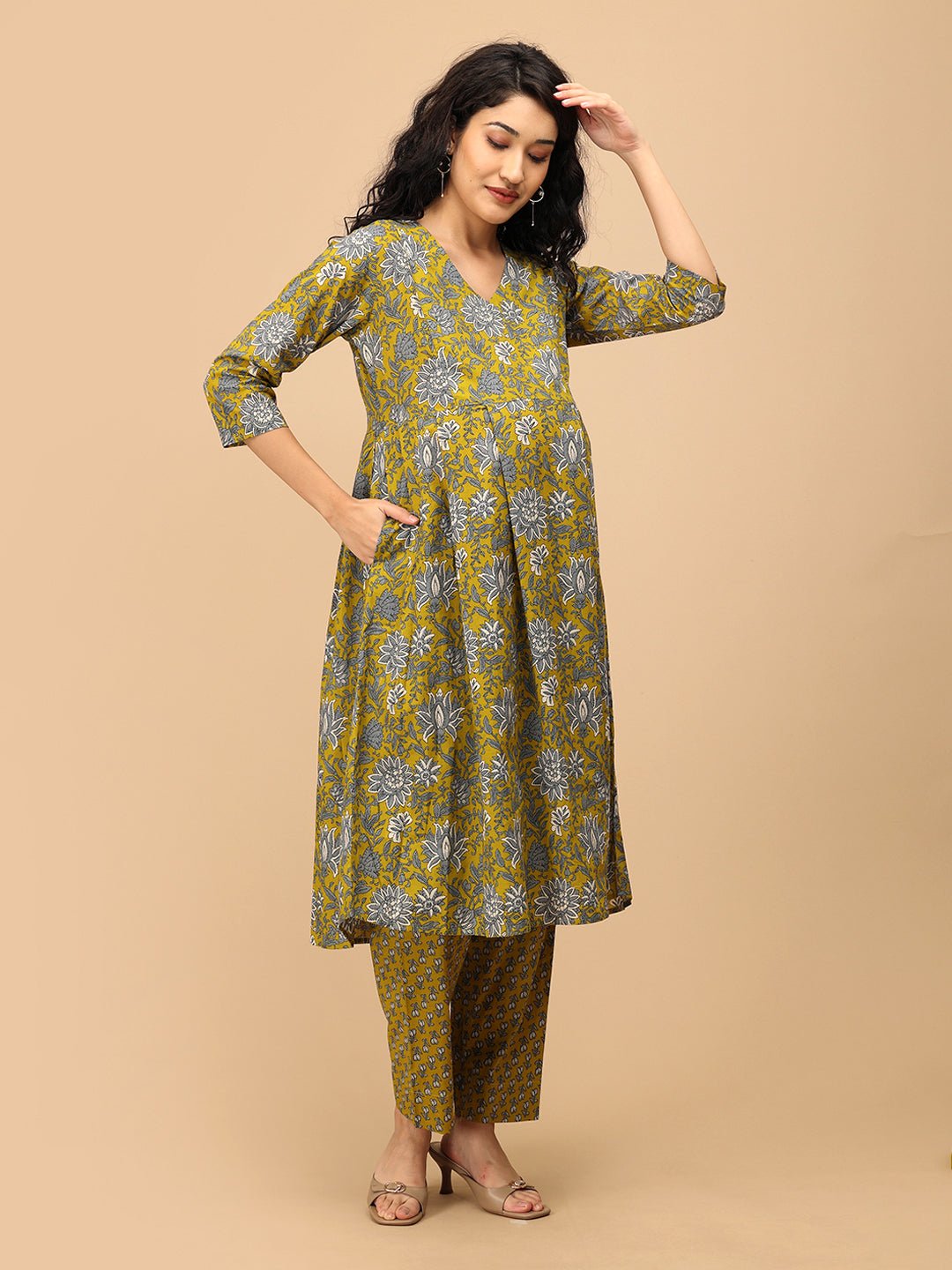  Sunehri Blooms Maternity and Nursing Kurta Set Multi