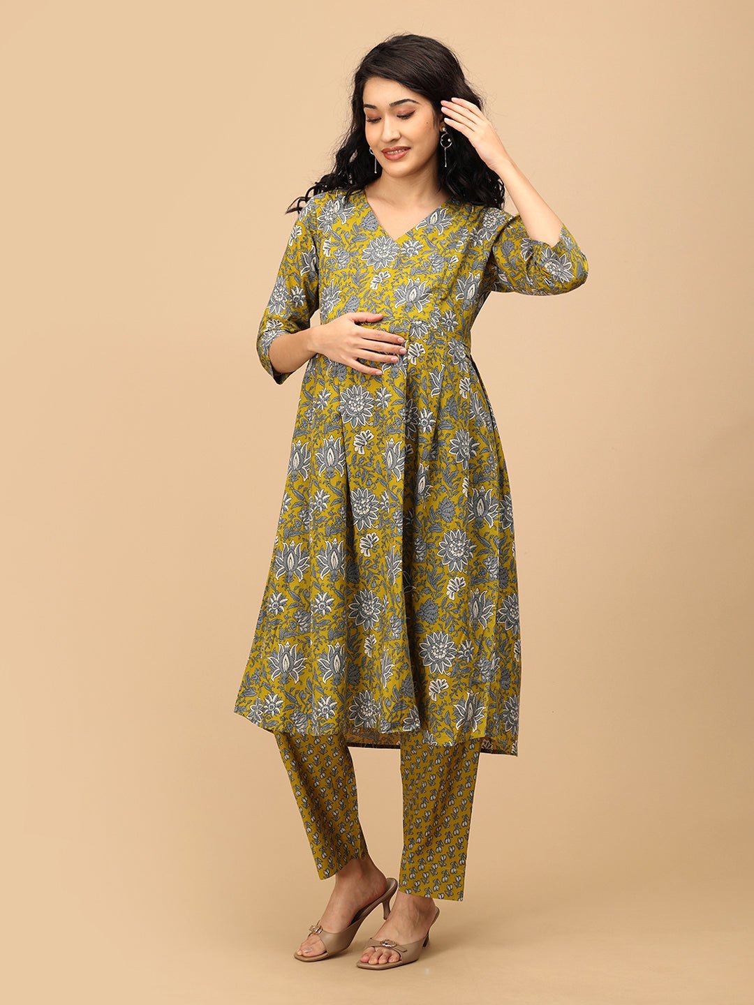  Sunehri Blooms Maternity and Nursing Kurta Set Multi