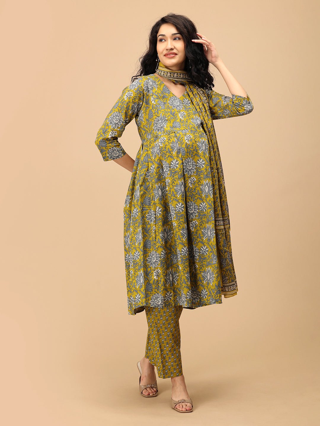  Sunehri Blooms Maternity and Nursing Kurta Set Multi