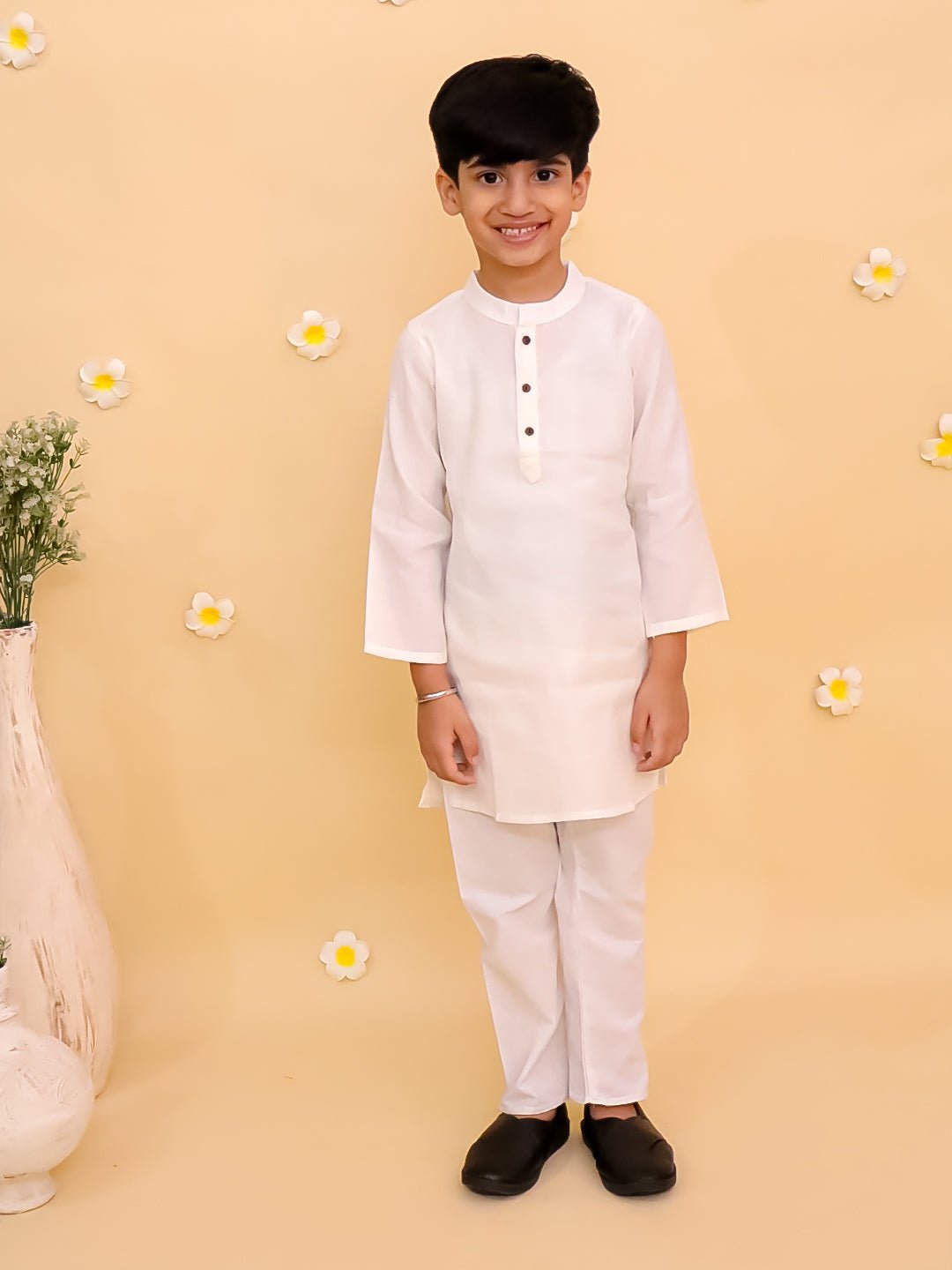 Timeless White Boys Kurta Pajama Set For Kids